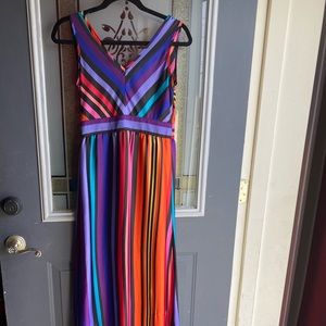 Awesome EUC Maxi Dress